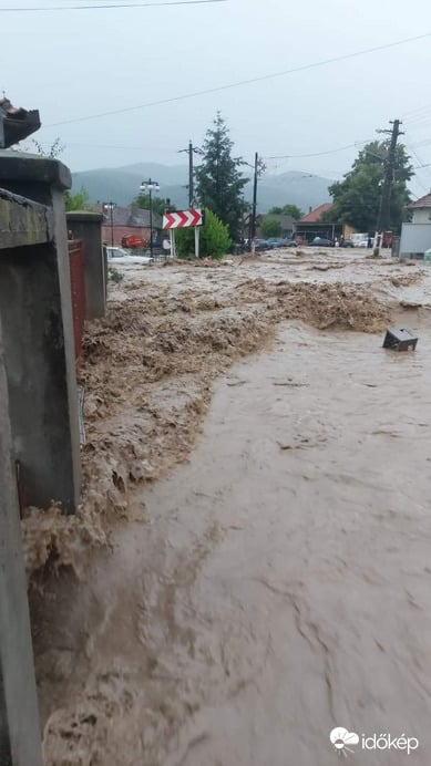 Villámárvíz az erdélyi Fehér megyében