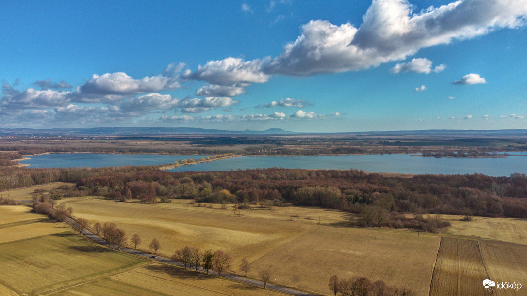 Felhős Kis-Balatonos :) 