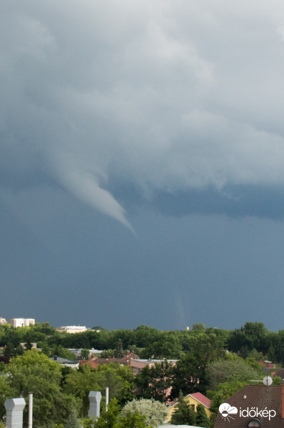 Tornádó Debrecen mellett