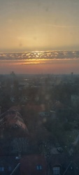 Nap és felhő