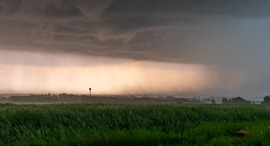 Bow echo érkezése Böhönyére