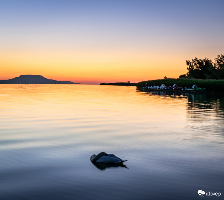 Ébredés a Balatonon