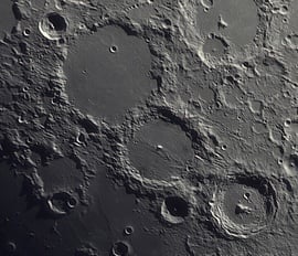 Ptolemaeus-Alphonsus-Arzachel kráterek