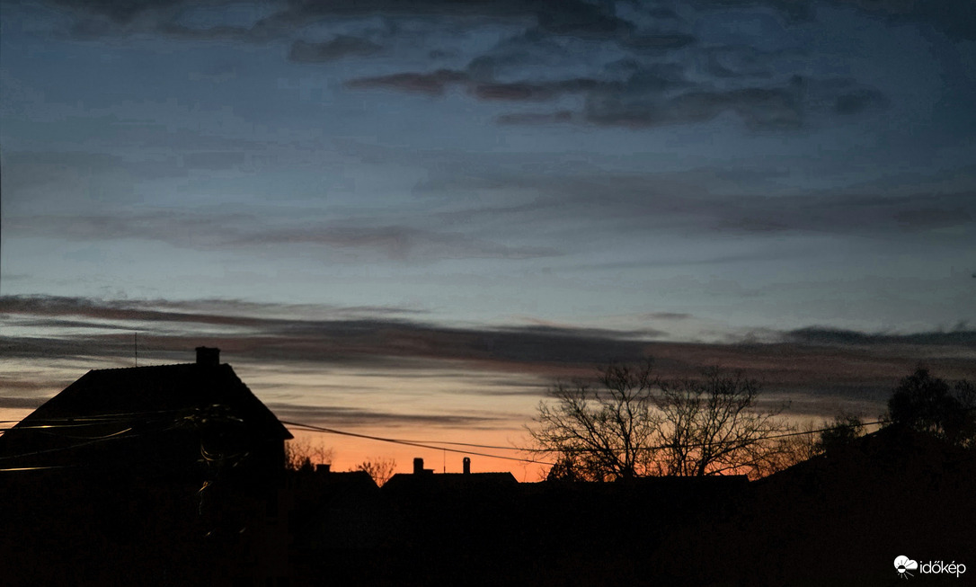 Gyönyörű naplemente