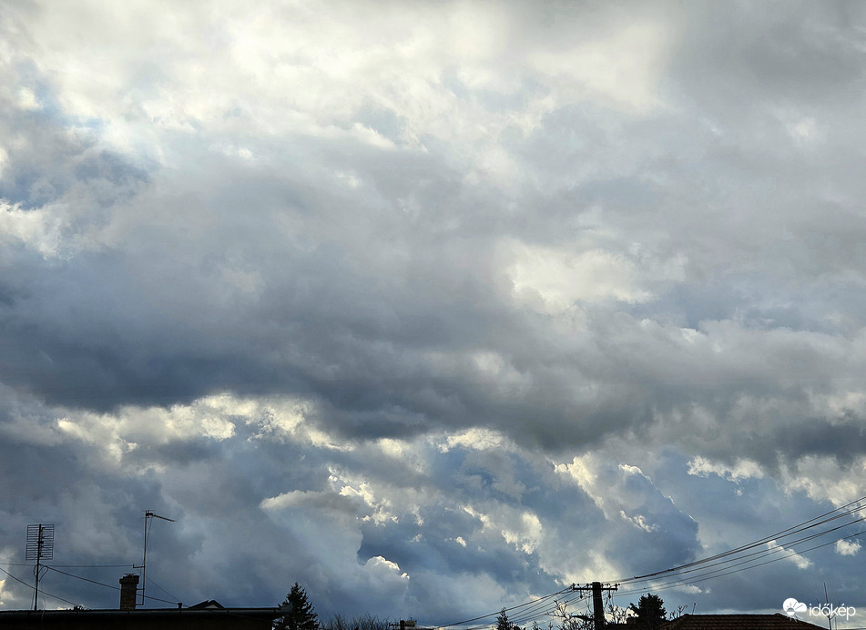 Békéscsaba felett az ég