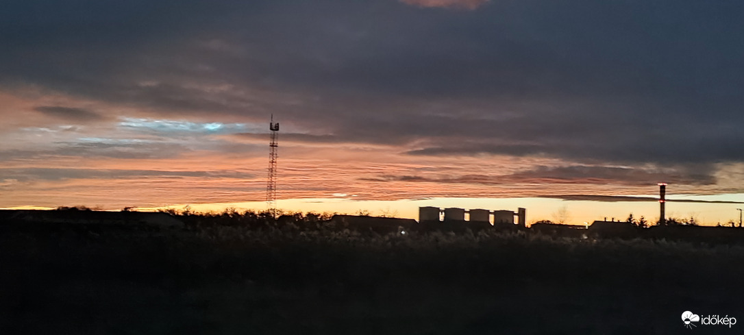 Aranyos határ a cukorgyárral