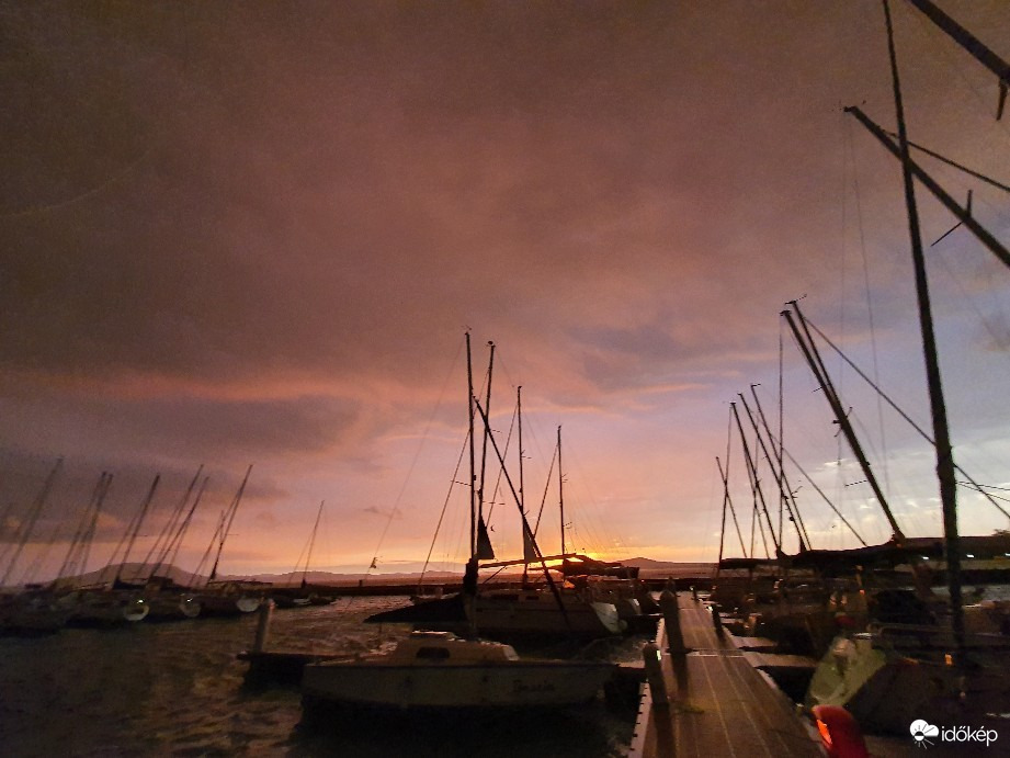 Balatonfenyves