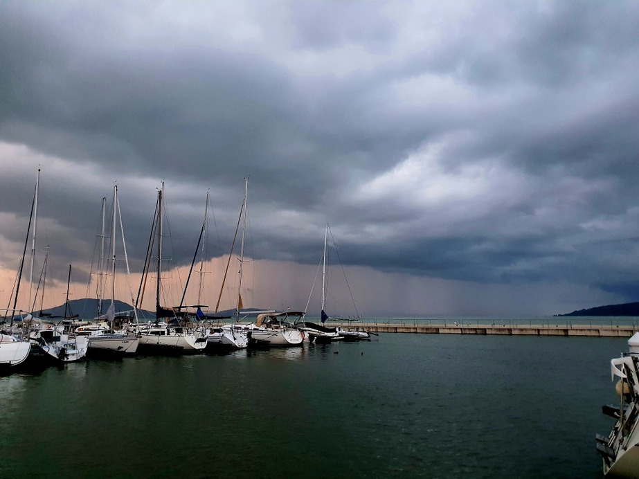 Balatonfenyves