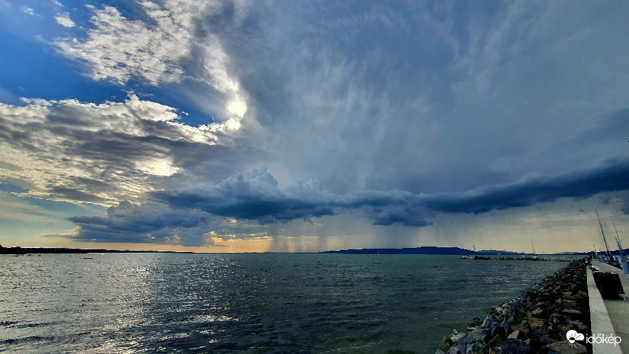 Balatonfenyves