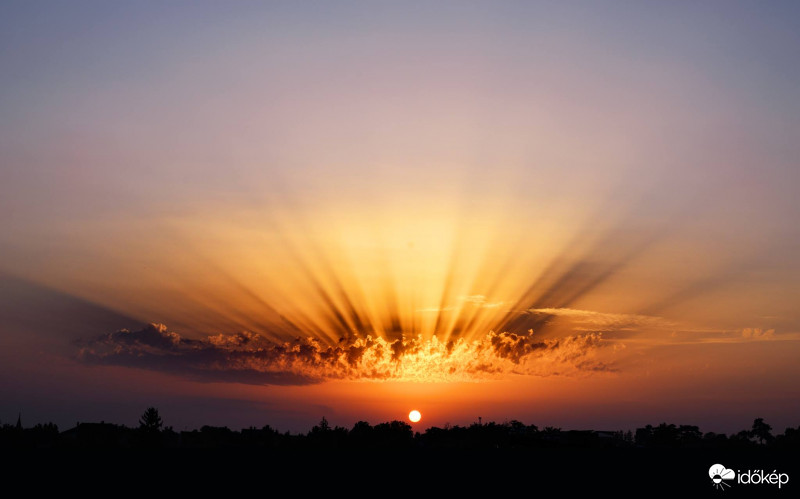 Armageddonos naplemente