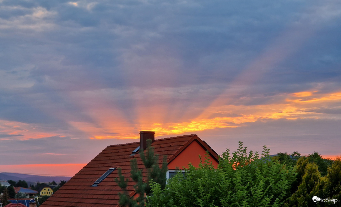 "..felkelő nap háza ..."