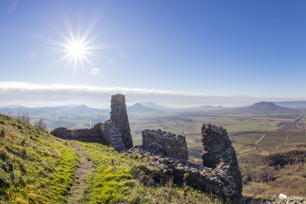 Csobánc vára és a Tanúhegyek