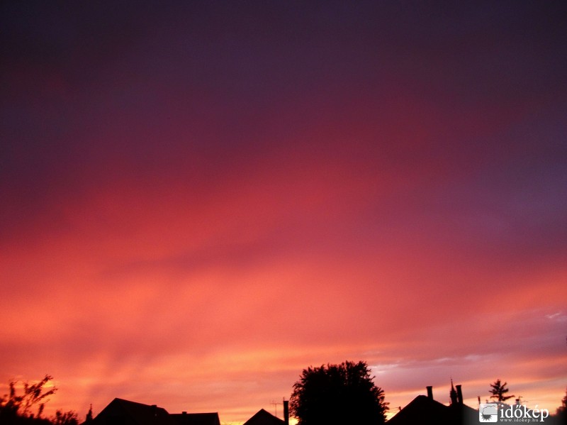 Krepus, záporfényes naple