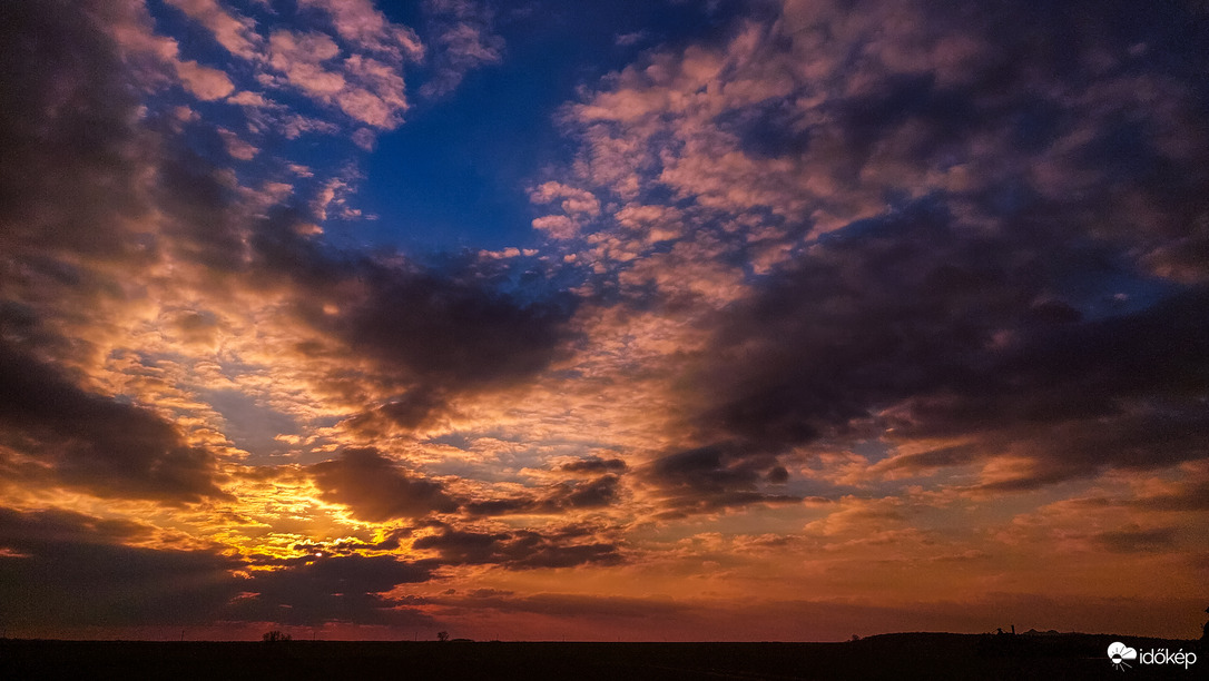 Varázslatos naplemente