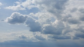 Kutyafej formájú felhő