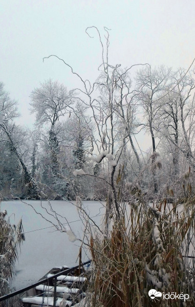 Deres délelőtt a Dunánál..