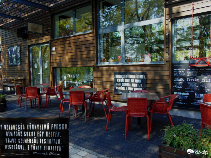 Kinyitott a Fruska..