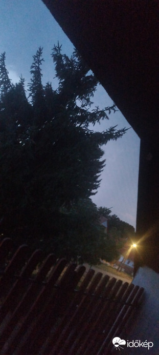 Atkár