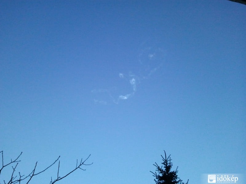 Meteor-füstcsóva Miskolc felett 2
