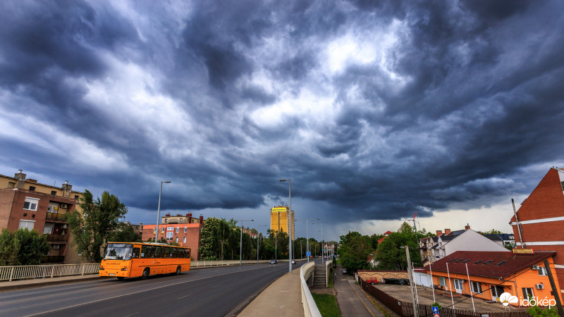 Délutáni felhők Szegeden