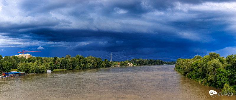 Zivatar a Tisza felett