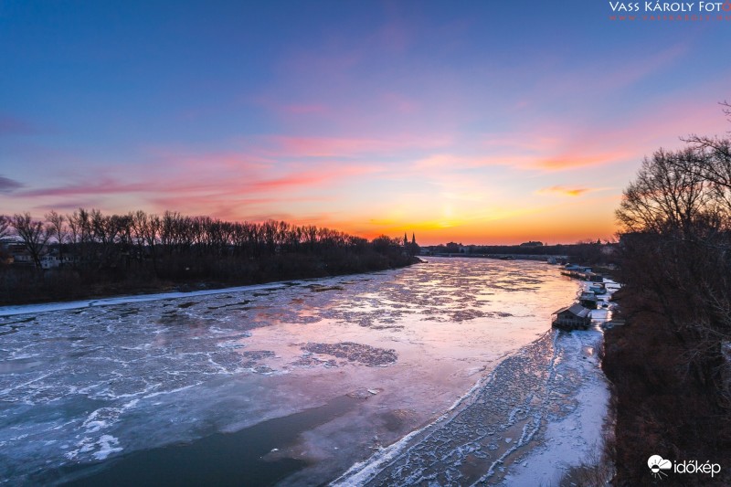 Befagyott a Tisza