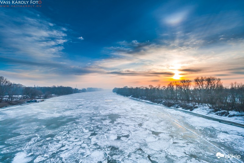 Reggeli halojelenség