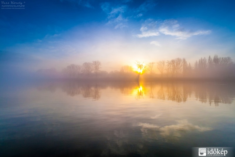 Ködbe burkolt reggel