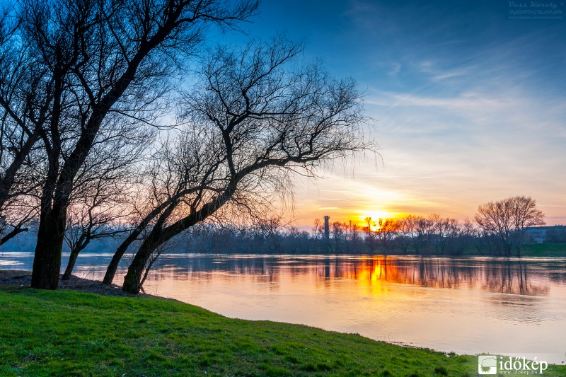 Lenn a Tiszán...