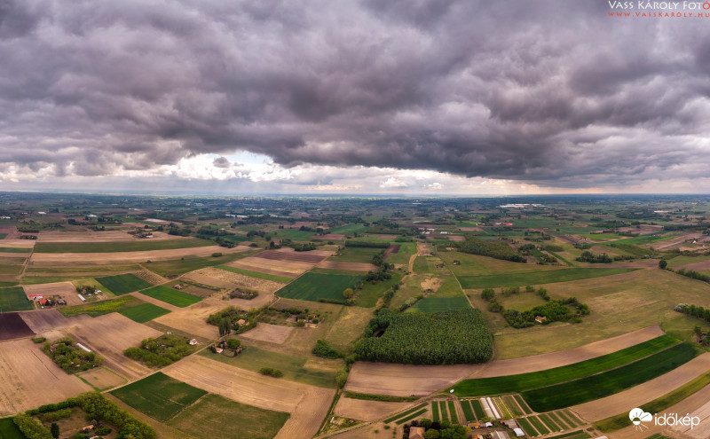 250 méter magasan...