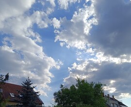 Májusi égbolt