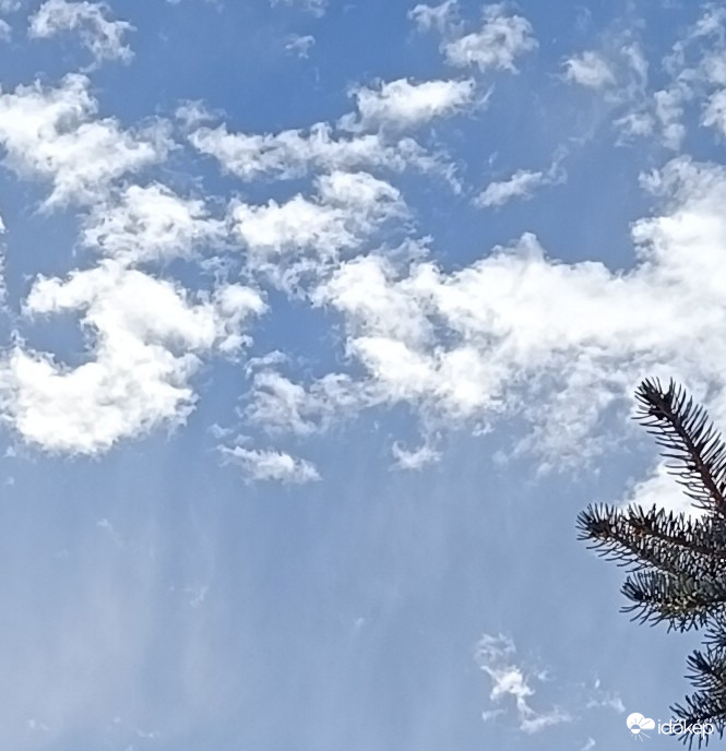 Ma szebb volt az égbolt,mint tegnap