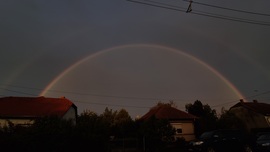 Esti szivárvány Nova felett
