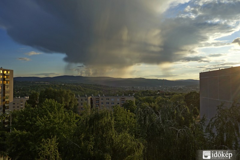 Zápor napnyugtakor