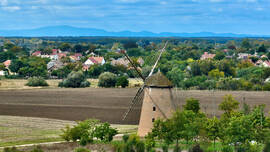 Kunhegyes - szélmalom 