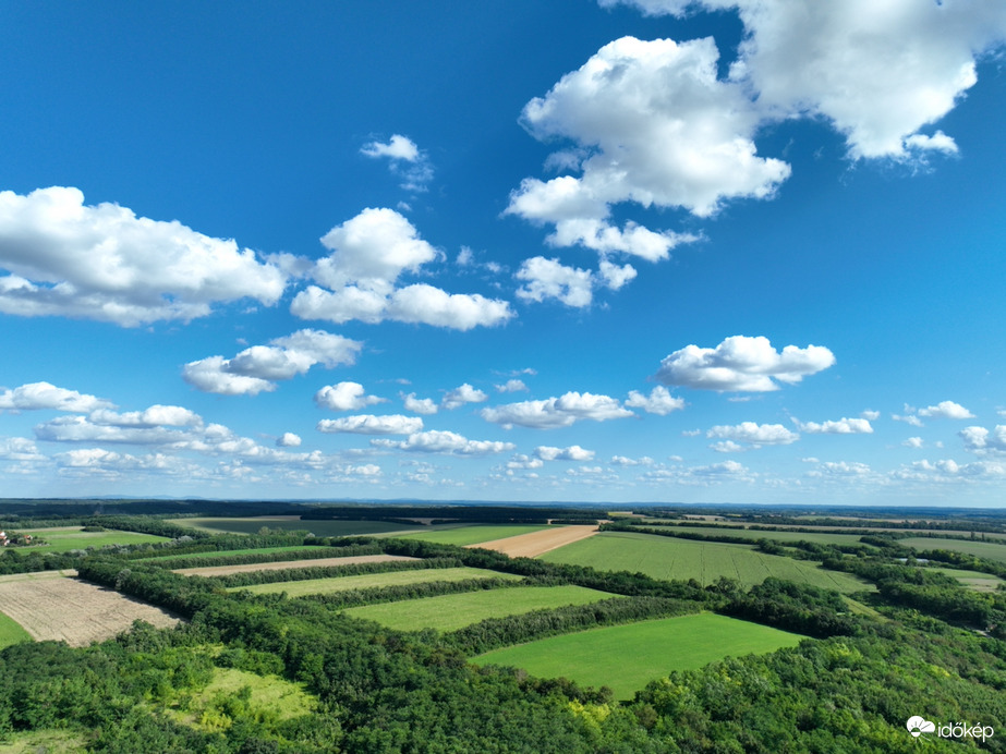 Szépidő-felhők