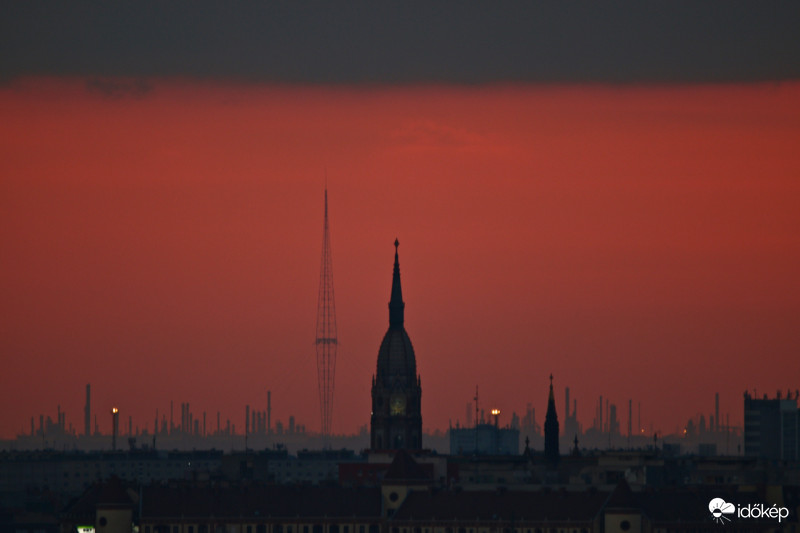 Lakihegyi adótorony