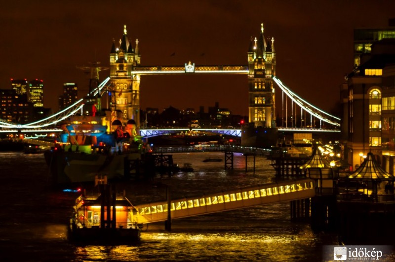 London, Tower Bridge