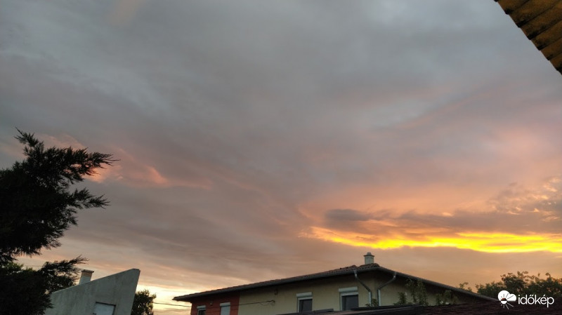 Aranyló naplemente 3