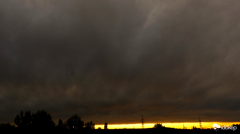 Ígéretes felhőperem