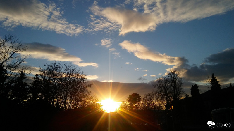 Patakparti naplemente