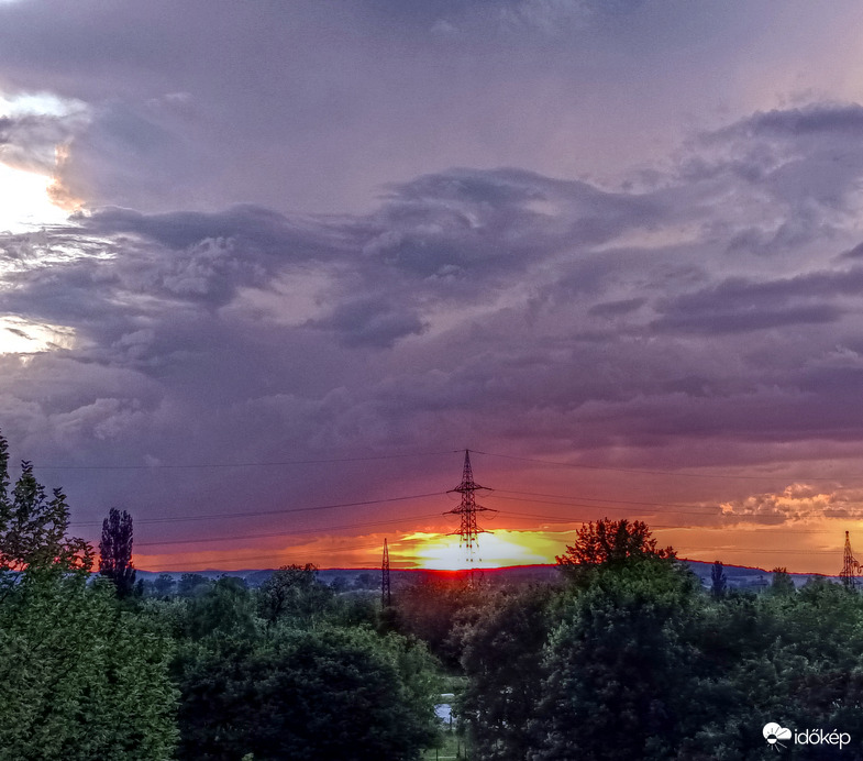 "Rakéta" begyújtása