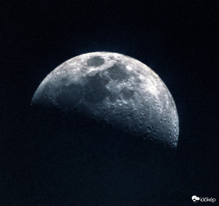 Majdnem félhold -átfazonírozva