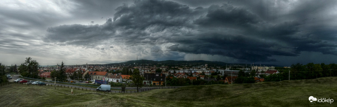 Sopron és a vihar széle (14:07 h)