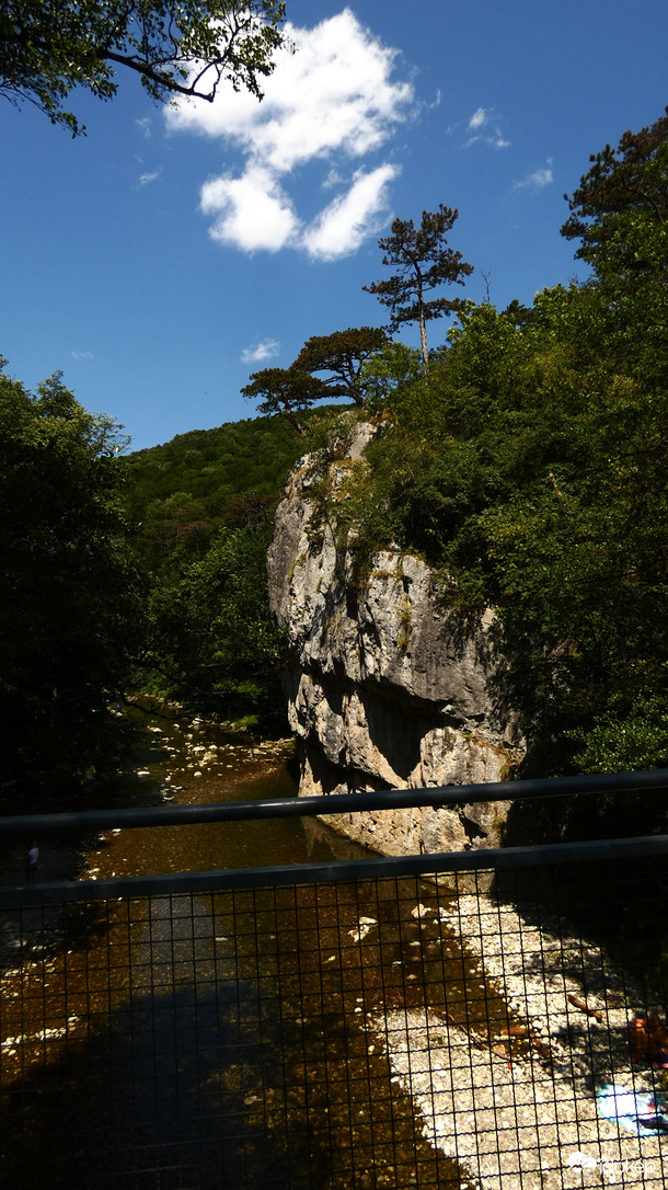 Röhögő HALÁL-testvérek, ha találkoznak > a felhő és a szikla