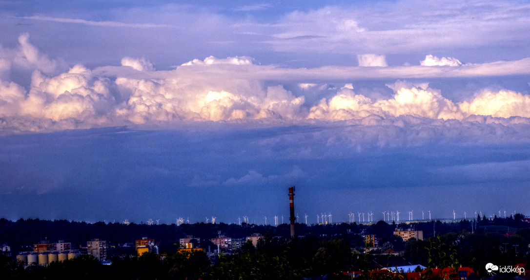 Esti felhő-jamboree