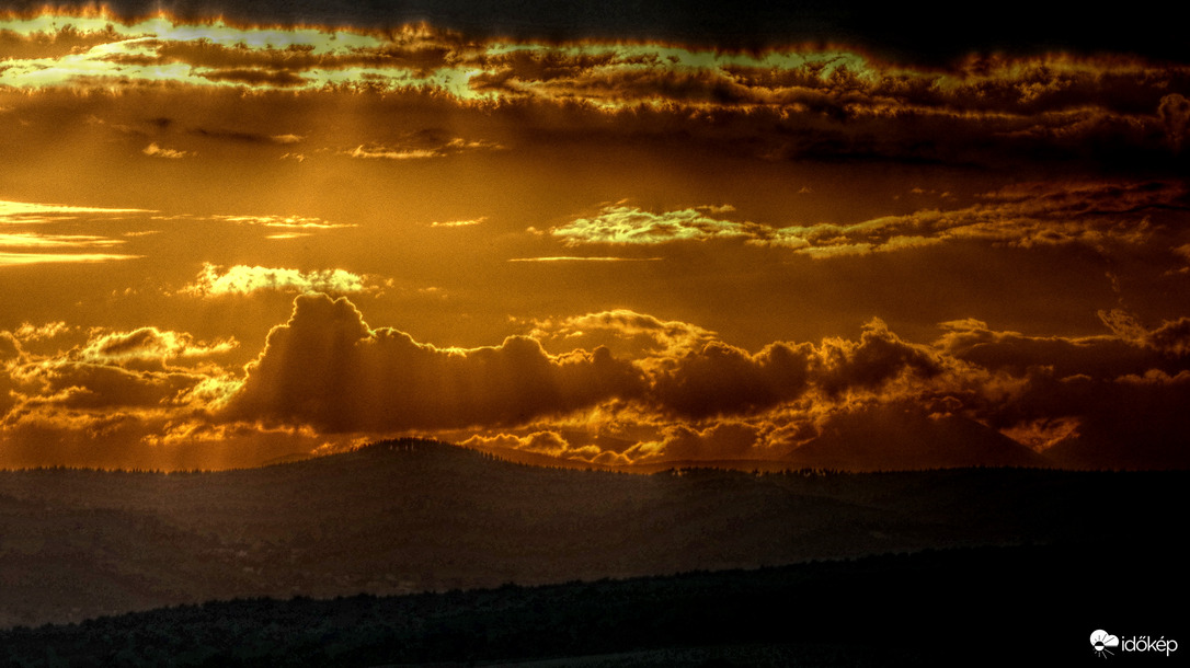 Esti felhők - Sopronból