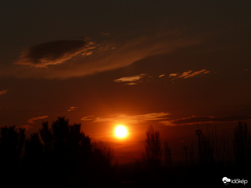 Mars-hatású naplemente