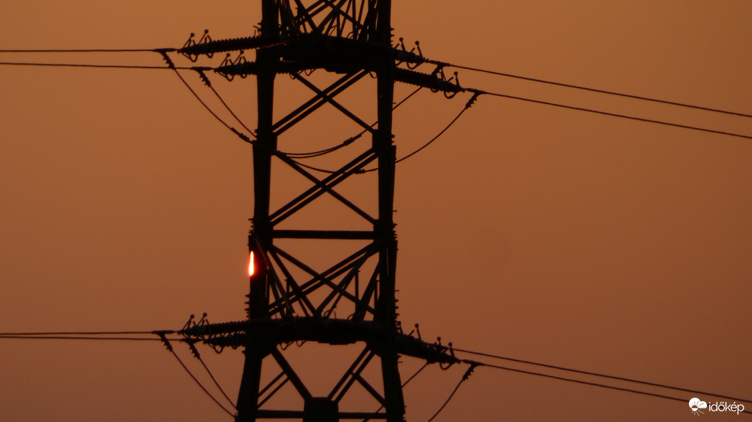 Vastraverz foton találata