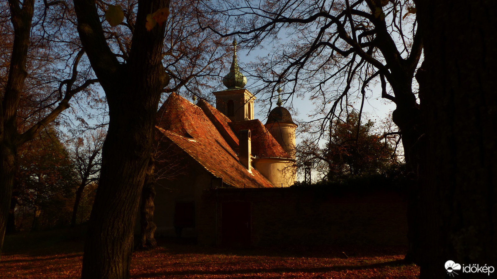 Kolostortemplom összel